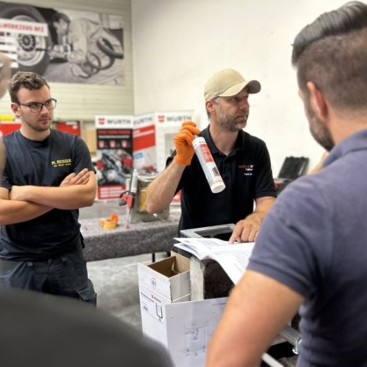 Ihr 400€ Seminargutschein Würth RED-Kunden profitieren in Ihrem Service-Paket pro Vertragsjahr von einem Weiterbildungs-Gutschein im Wert von 400 Euro. Detaillierte Informationen dazu finden Sie unter www.wuerth.de/red. Zum Einlösen der Gutscheine bitte den Gutschein-Code direkt bei der Seminarbuchung mit angeben.